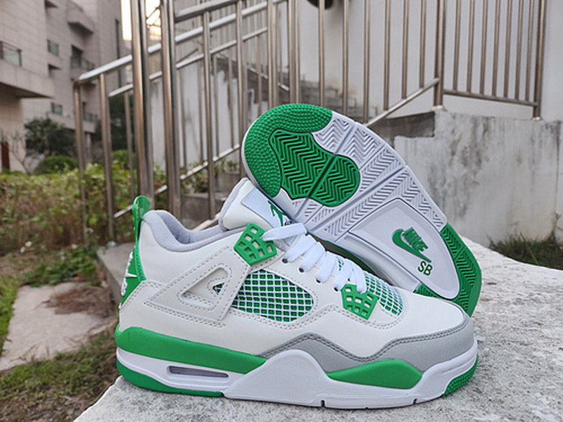 Air Jordan 4 Retro-128