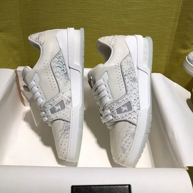 LV Shoes(AAA)-978