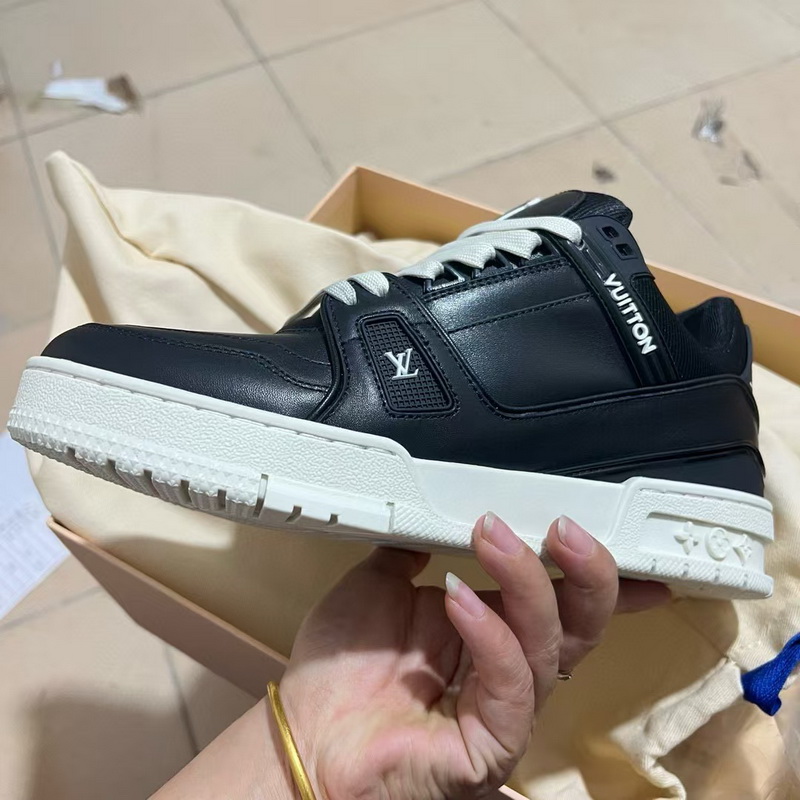 LV Shoes(AAA)-984