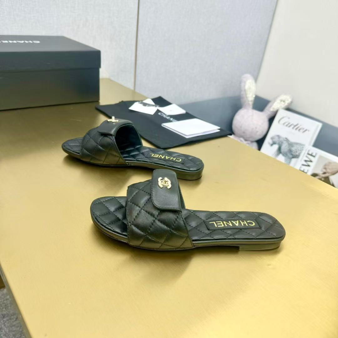 Ch*el slippers women(aaa)-010