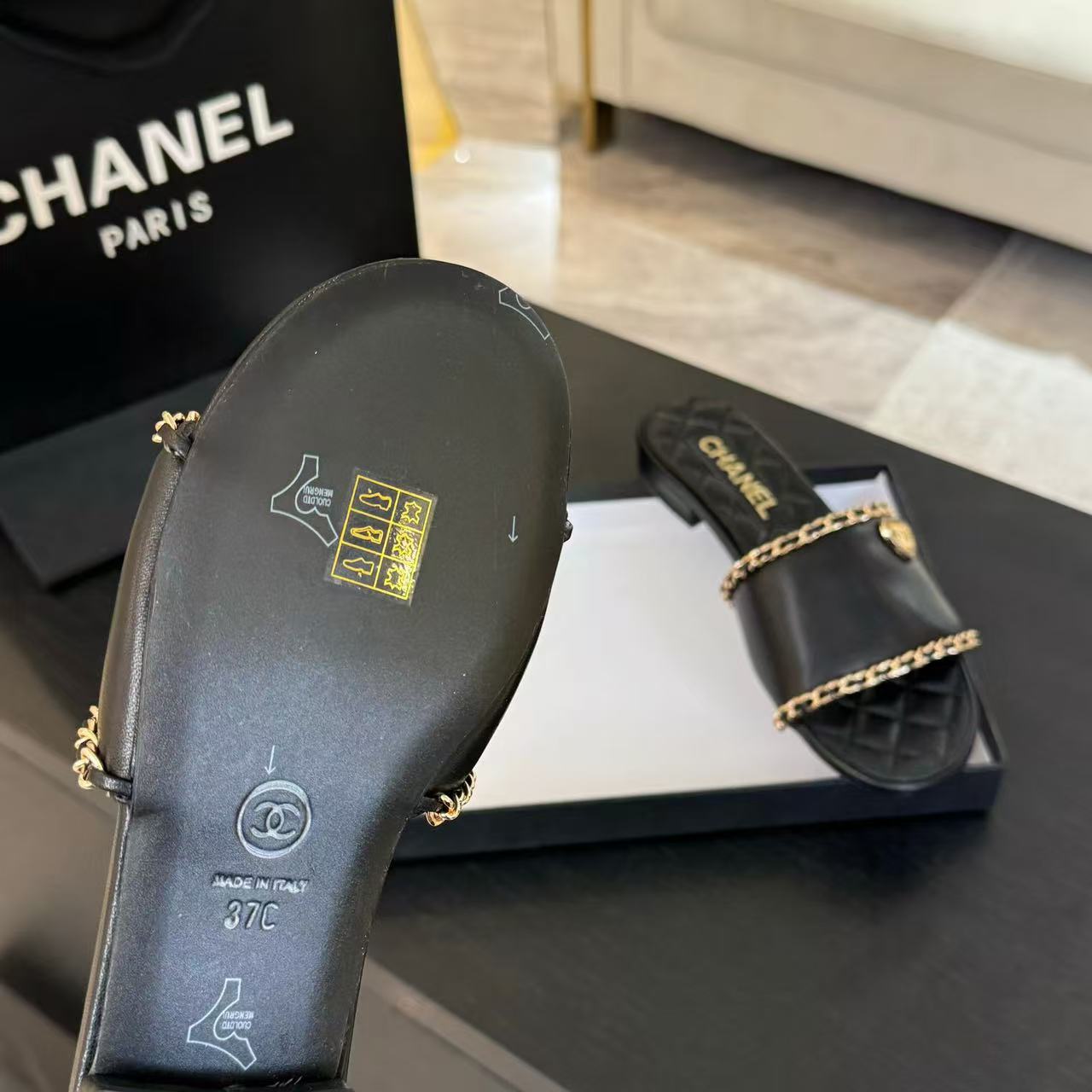 Ch*el slippers women(aaa)-019