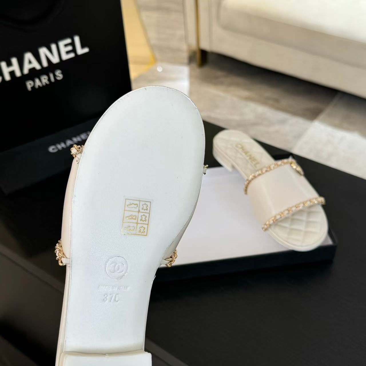 Ch*el slippers women(aaa)-020