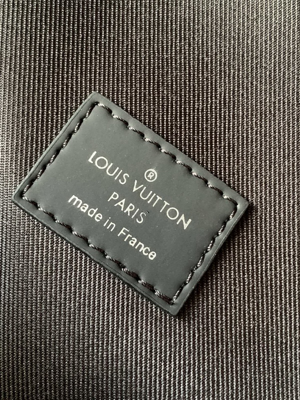 LV Backpack(AAA)-046