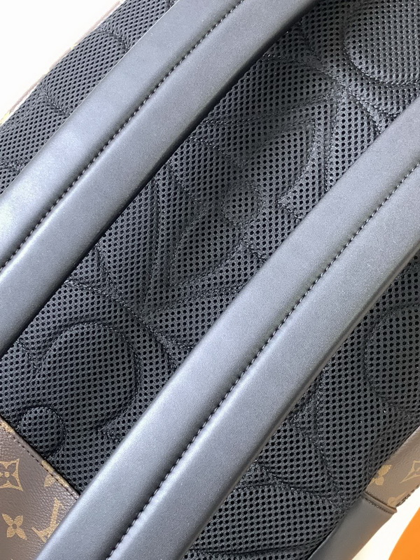 LV Backpack(AAA)-066