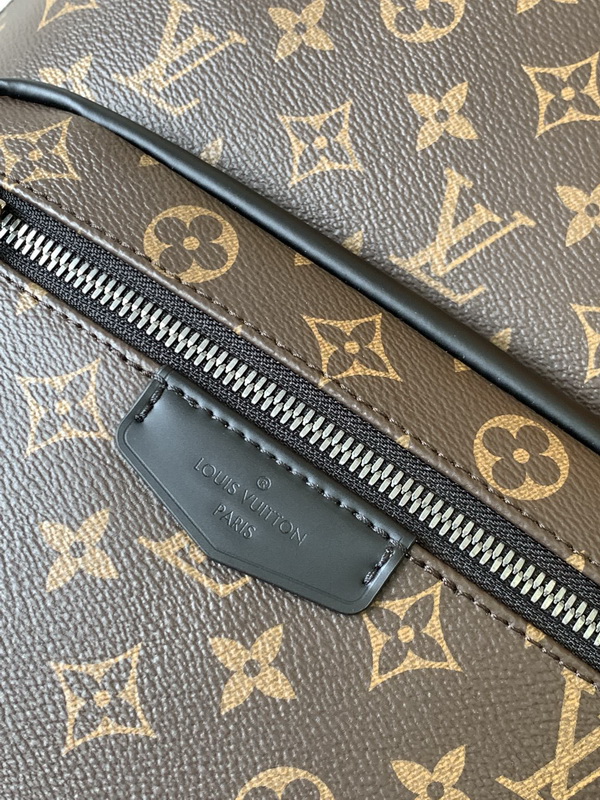 LV Backpack(AAA)-072