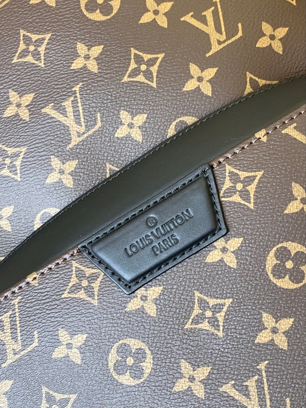 LV Backpack(AAA)-082