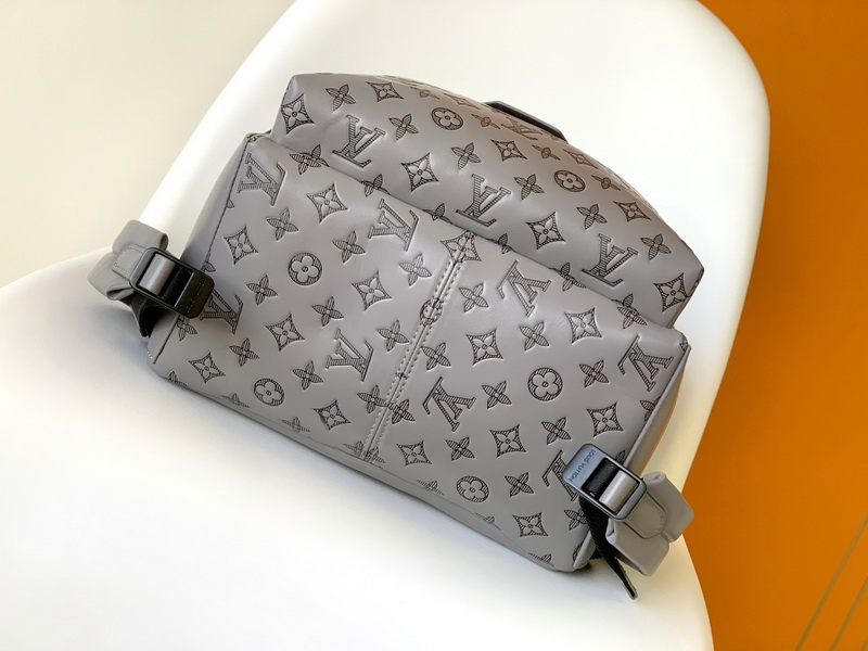 LV Backpack(AAA)-099
