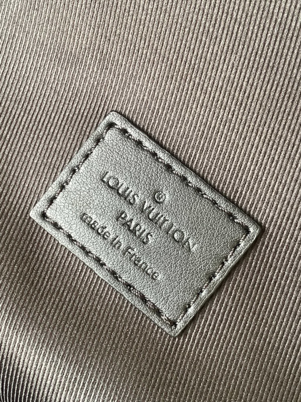 LV Backpack(AAA)-109