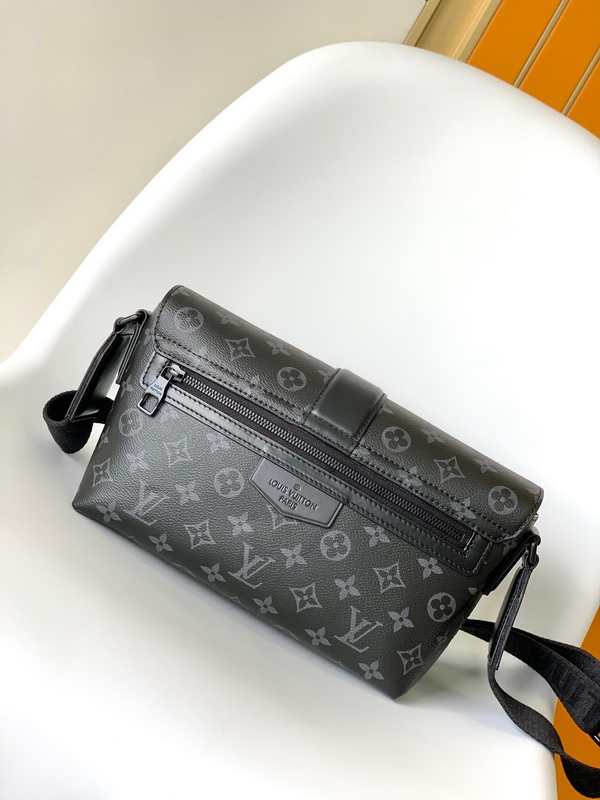 LV Handbags AAAA(Men)-156