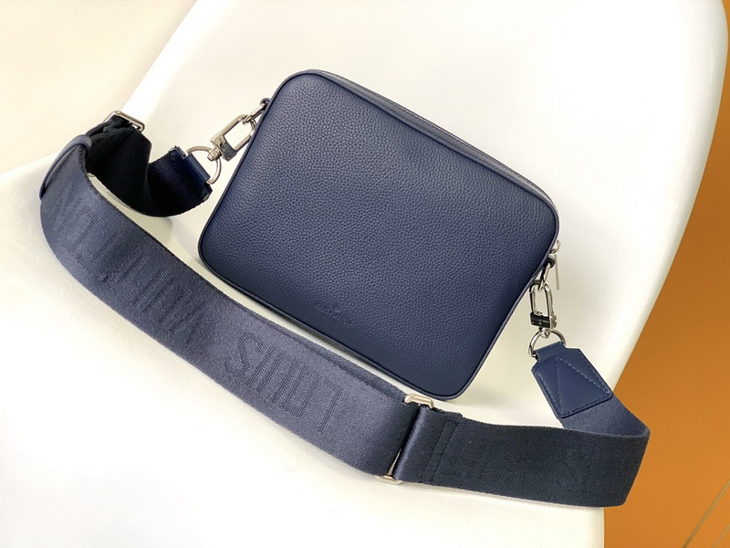 LV Handbags AAAA(Men)-161