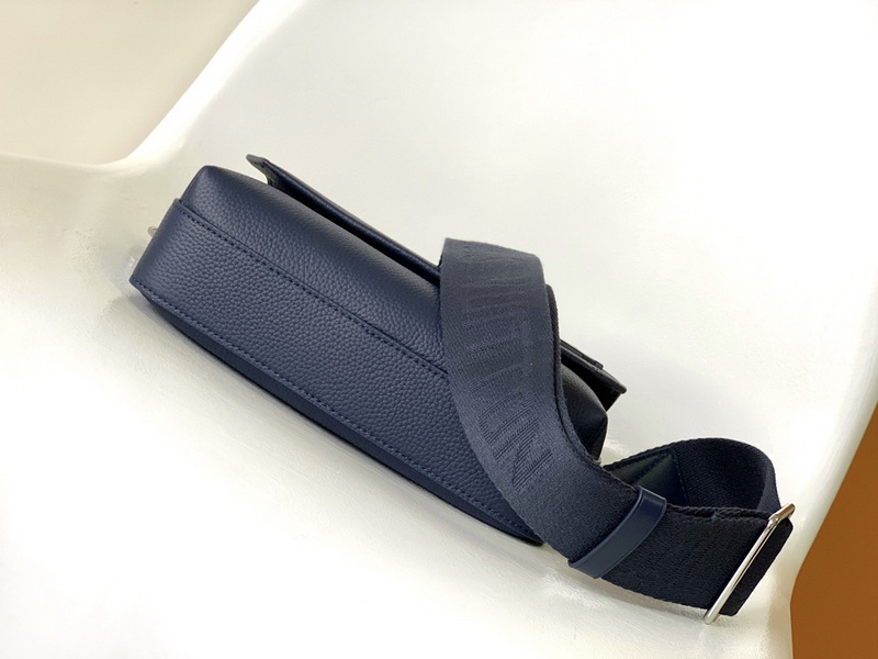 LV Handbags AAAA(Men)-161