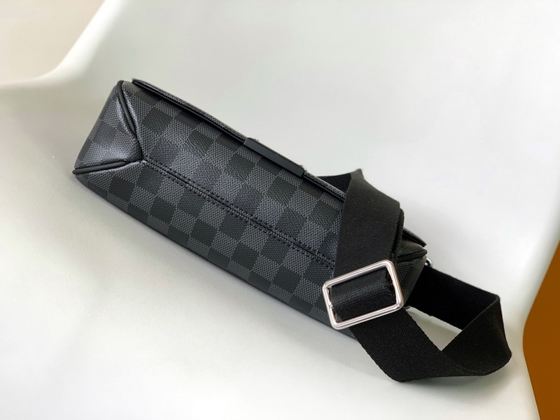 LV Handbags AAAA(Men)-180