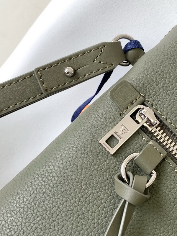 LV Handbags AAAA(Men)-192