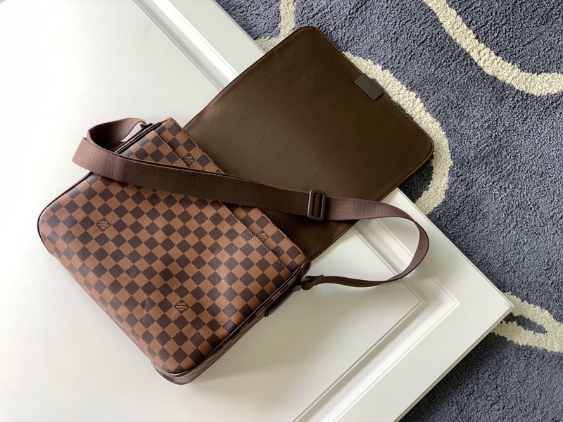 LV Handbags AAAA(Men)-198
