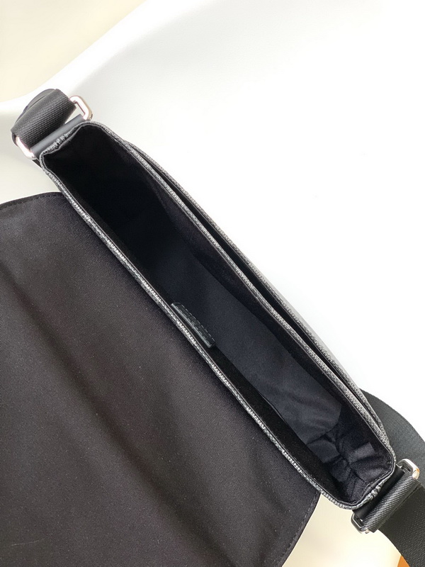LV Handbags AAAA(Men)-204