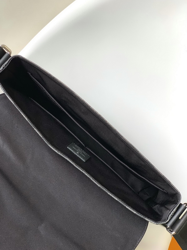 LV Handbags AAA(Men)-211