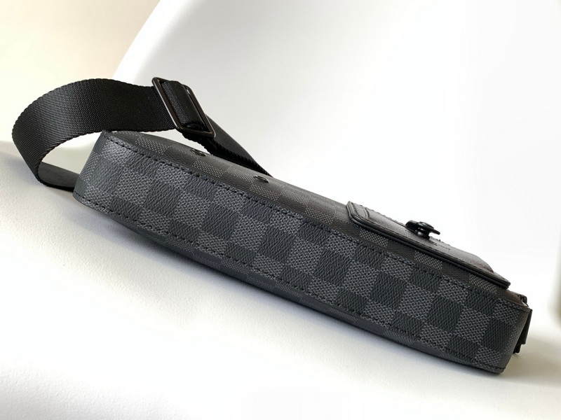 LV Handbags AAA(Men)-212