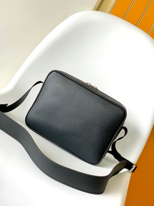 LV Handbags AAA(Men)-213