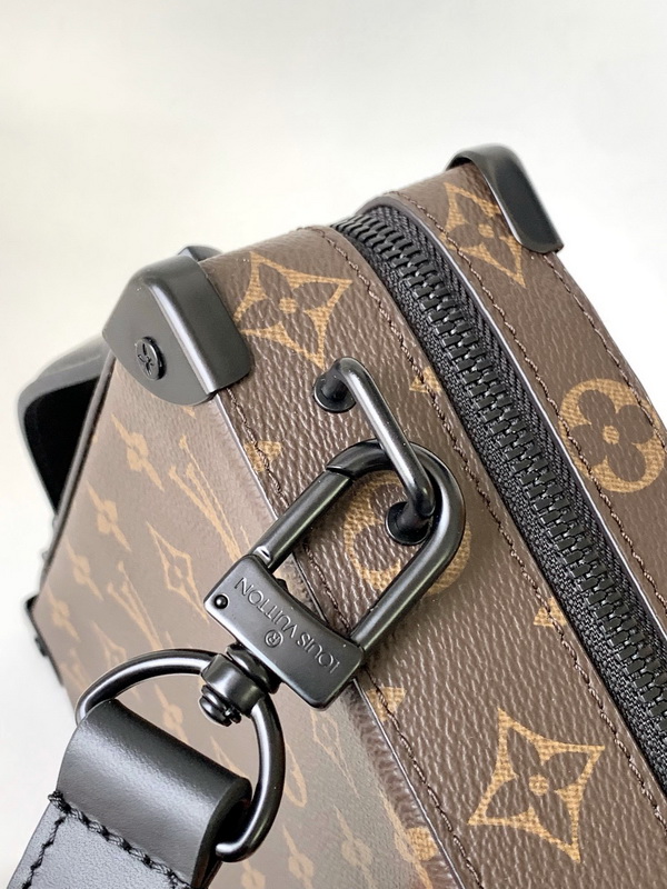 LV Handbags AAA(Men)-238