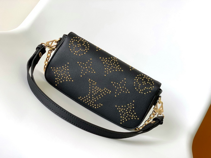 LV Handbags AAA(Women)