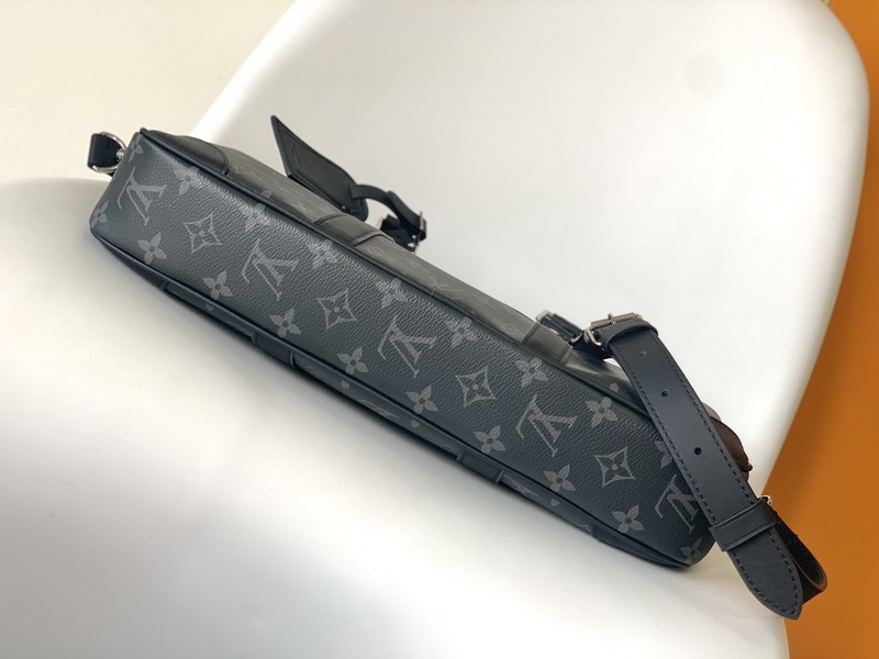 LV Handbags AAA(Men)-240