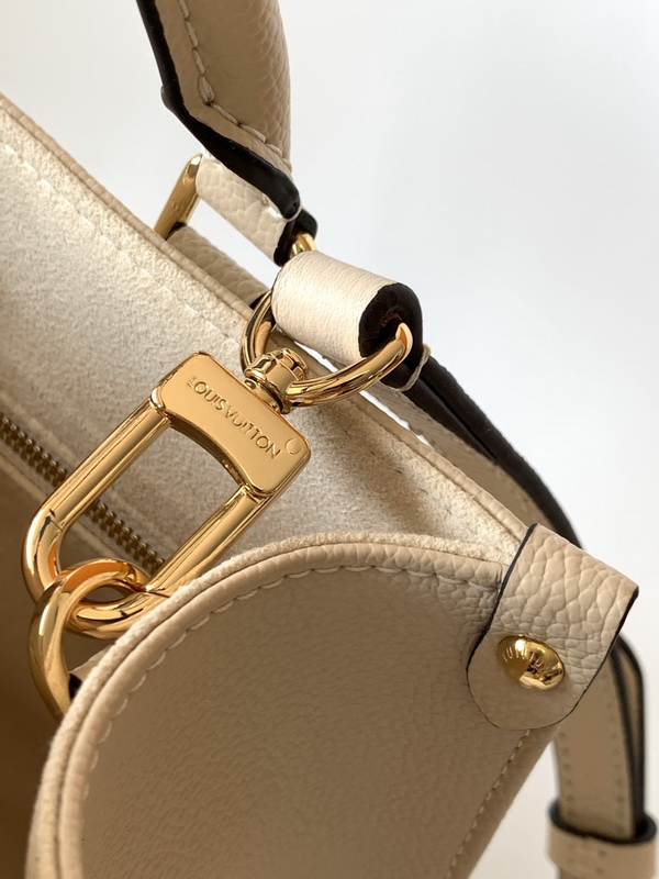 LV Handbags AAA(Women)-544