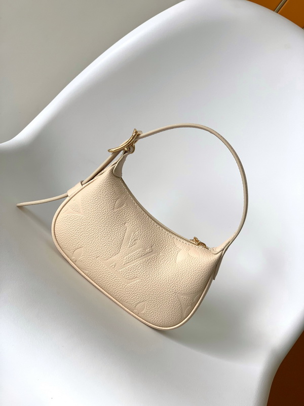 LV Handbags AAA(Women)-549