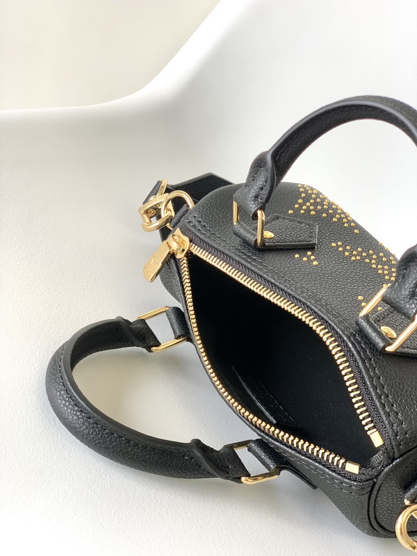 LV Handbags AAA(Women)-589