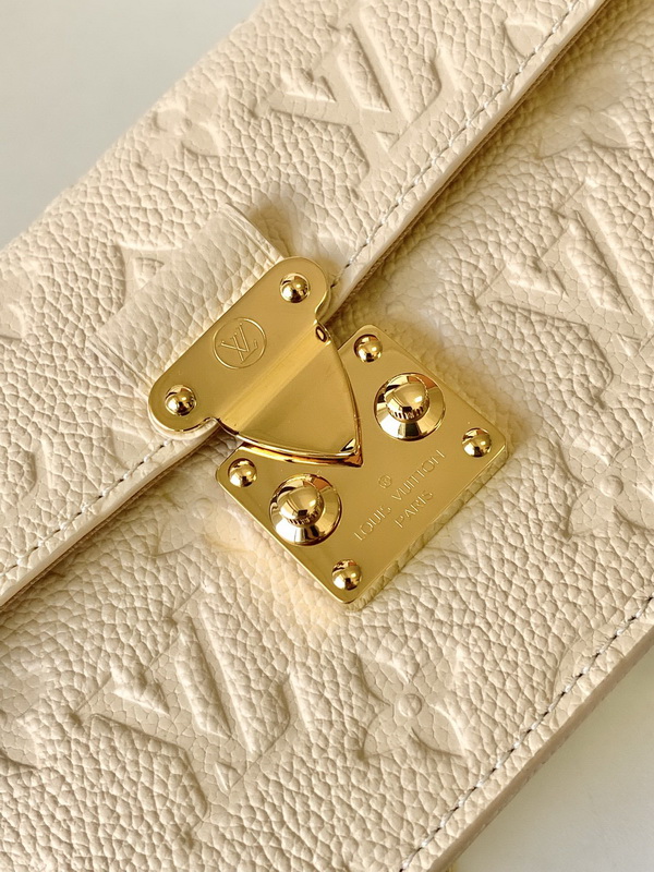 LV Handbags AAA(Women)-630