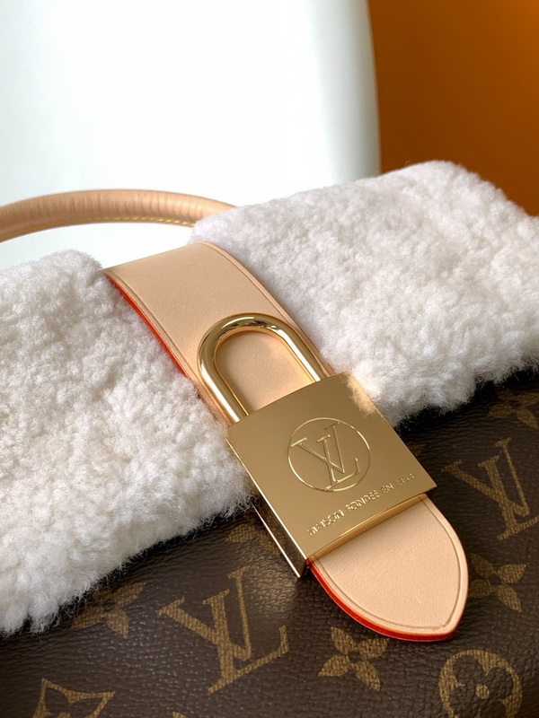 LV Handbags AAA(Women)-632
