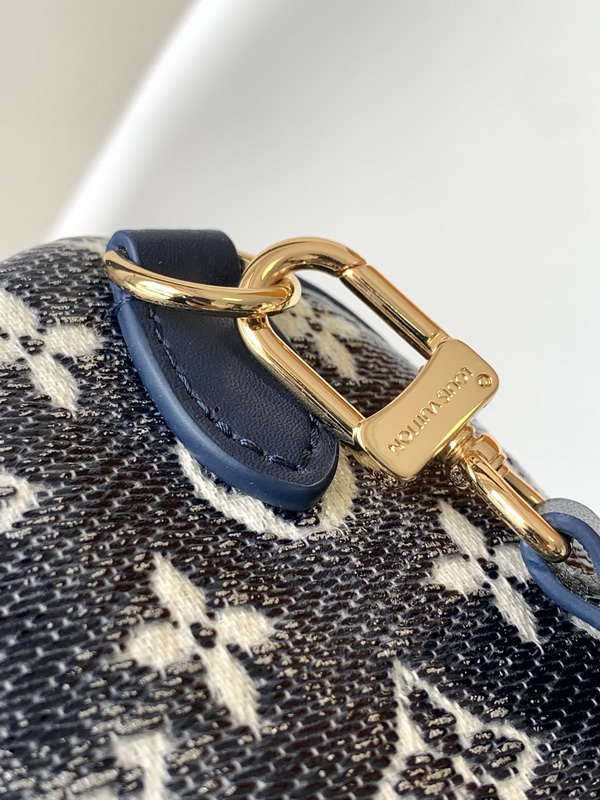 LV Handbags AAA(Women)-650