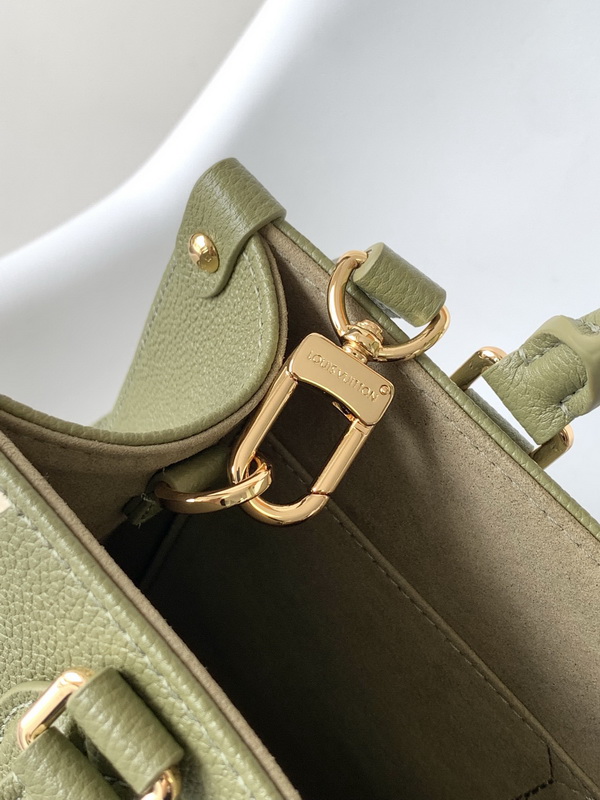 LV Handbags AAA(Women)-653