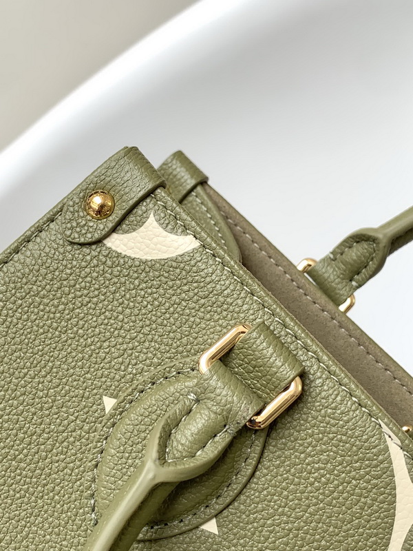 LV Handbags AAA(Women)-653