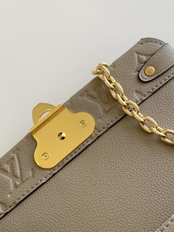 LV Handbags AAA(Women)-675