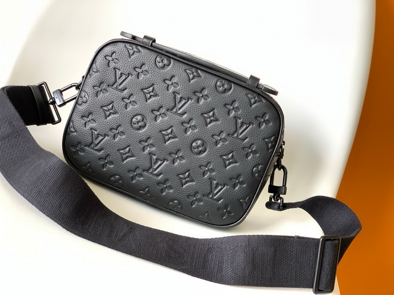 LV Handbags AAA(Women)-699