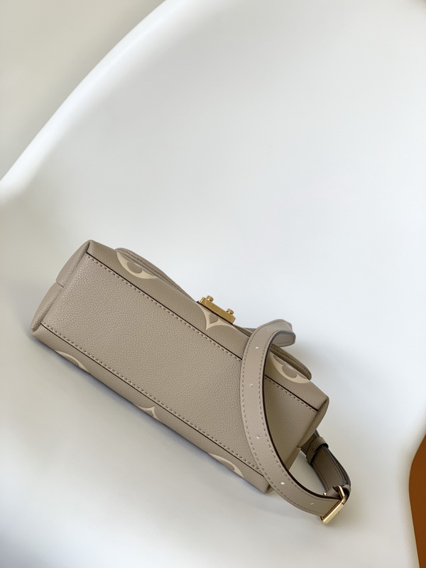 LV Handbags AAA(Women)-702