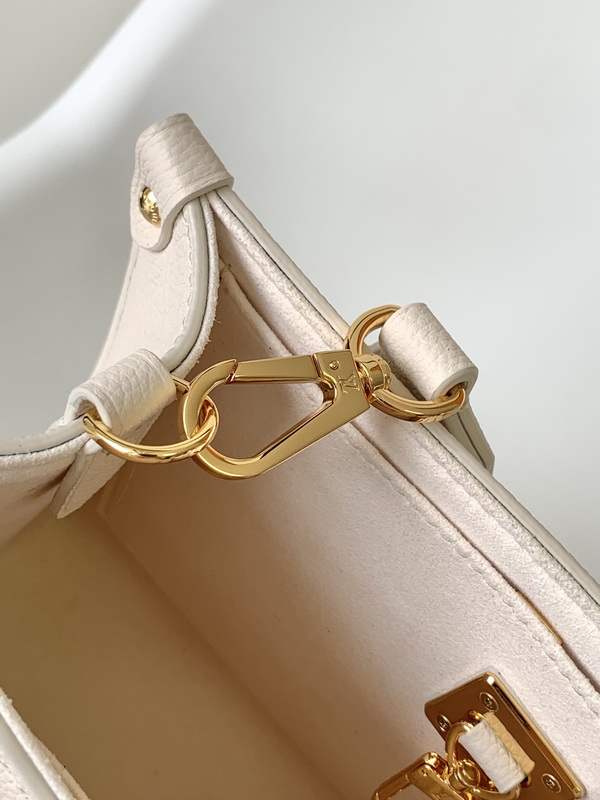 LV Handbags AAA(Women)-712