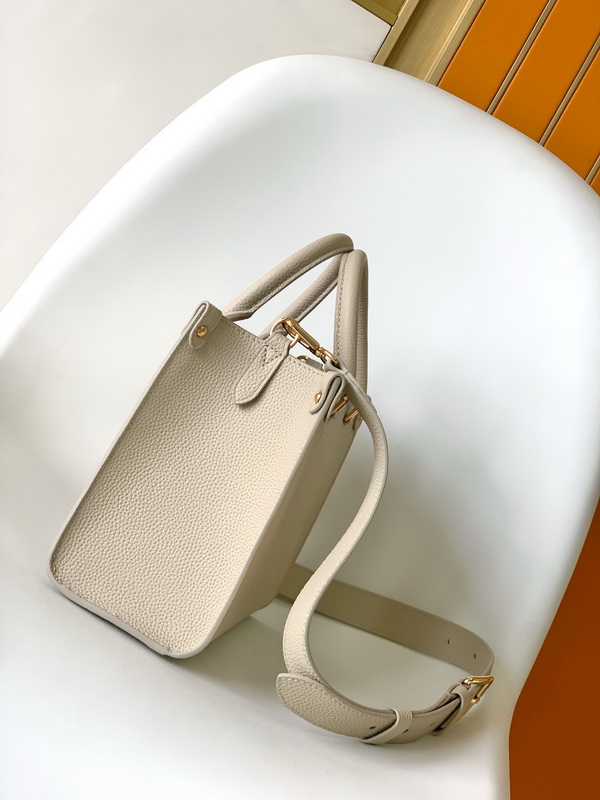 LV Handbags AAA(Women)-713