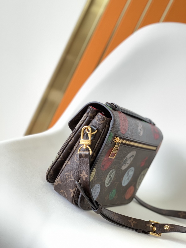 LV Handbags AAA(Women)-779