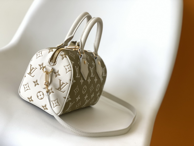 LV Handbags AAA(Women)-815