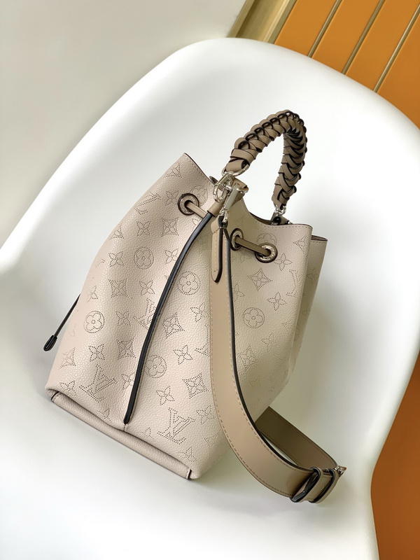 LV Handbags AAA(Women)-824