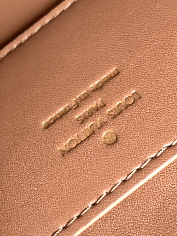 LV Handbags AAA(Women)-833