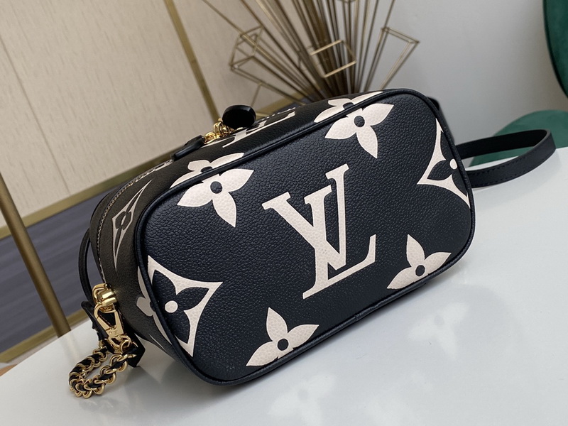 LV Handbags AAA(Women)-841