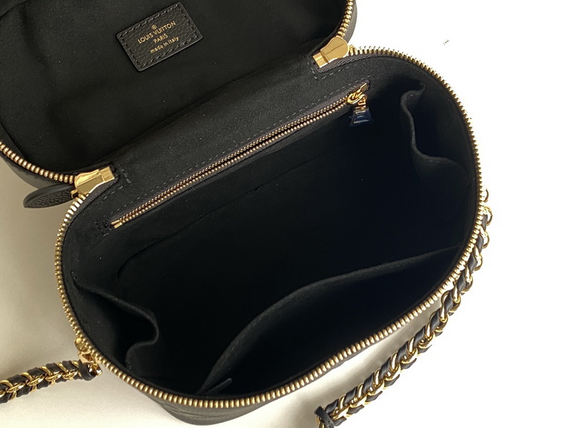 LV Handbags AAA(Women)-842