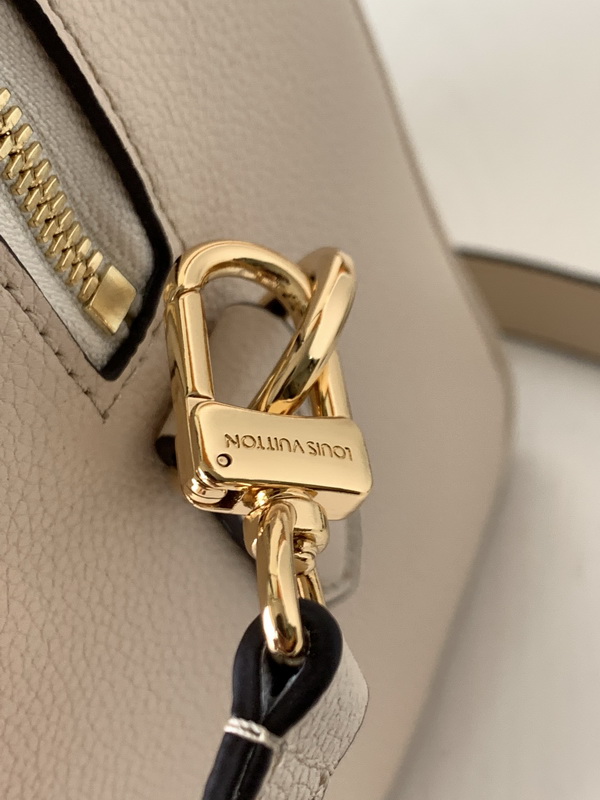 LV Handbags AAA(Women)-895
