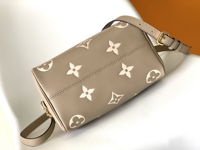 LV Handbags AAA(Women)-896