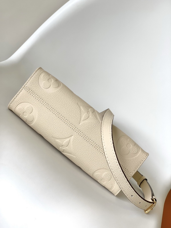 LV Handbags AAA(Women)-936