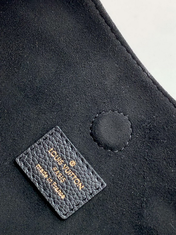 LV Handbags AAA(Women)-947