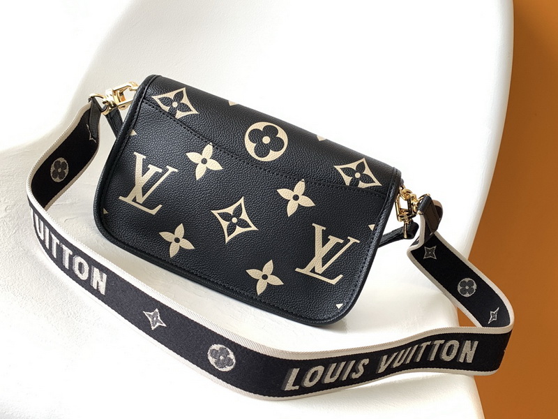 LV Handbags AAA(Women)-1656