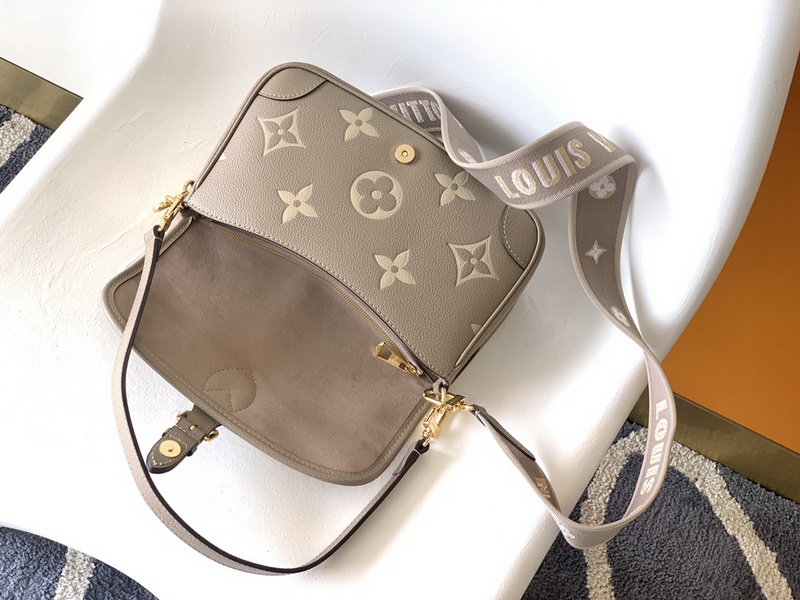 LV Handbags AAA(Women)-1657